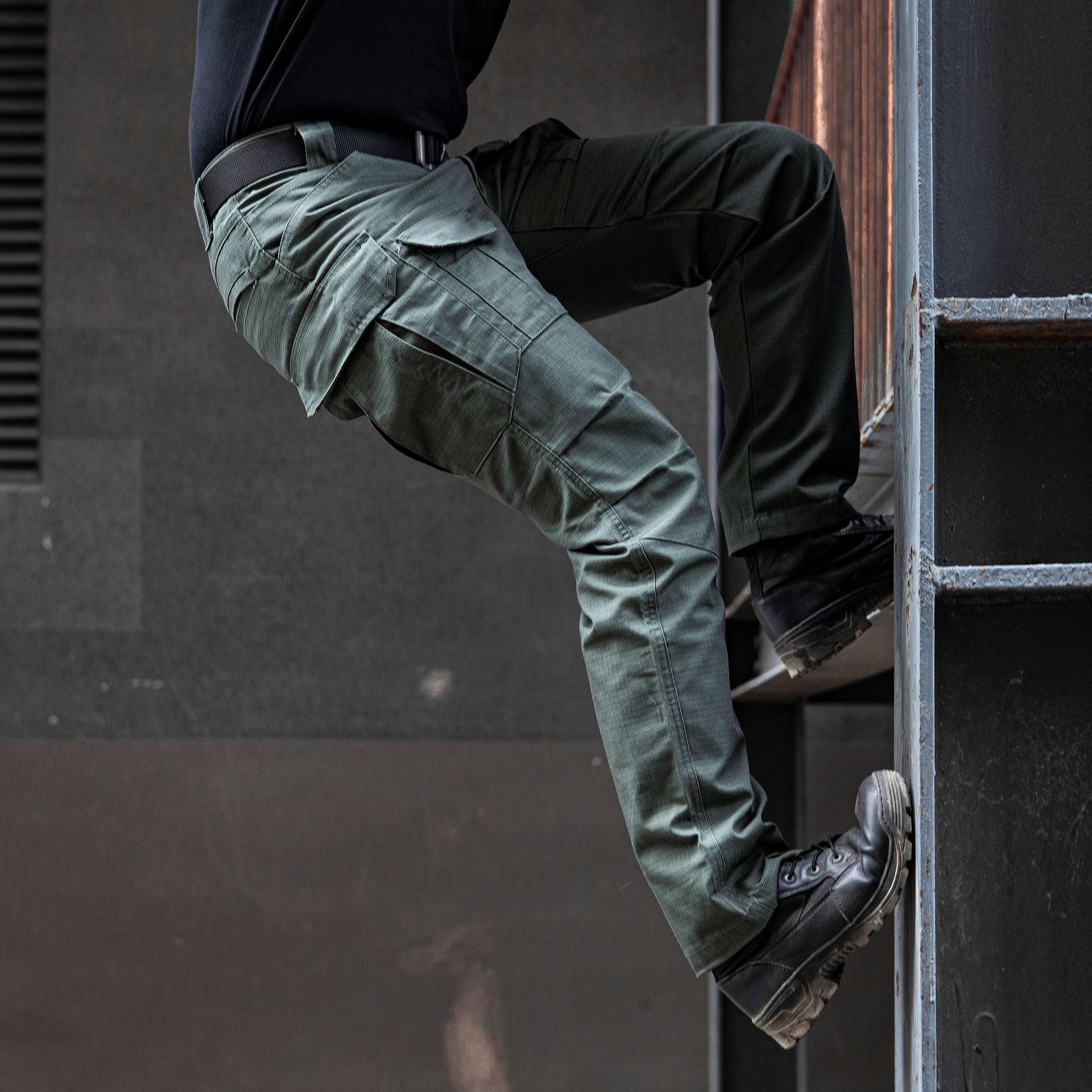 IX8 tactical pants overalls